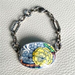 Handmade Repurposed
China Bracelet with silver chain